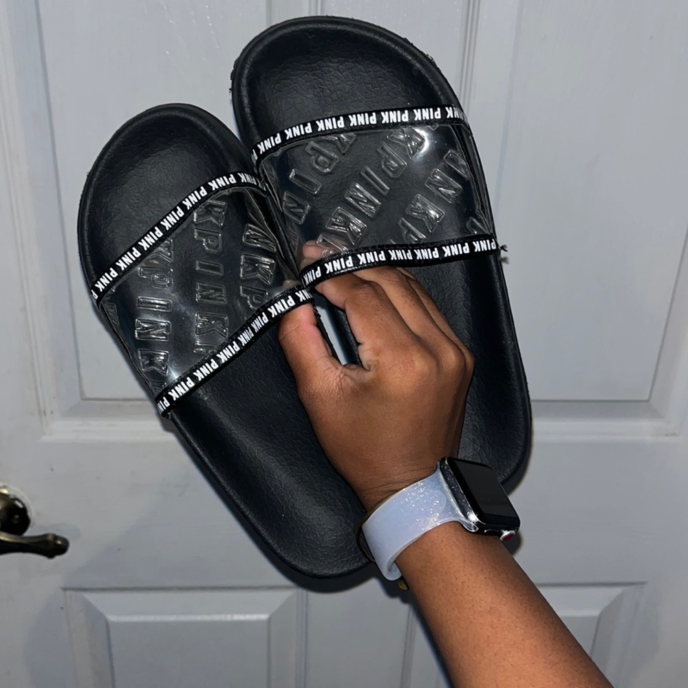 vs pink slides